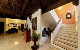 Hotel Carrera